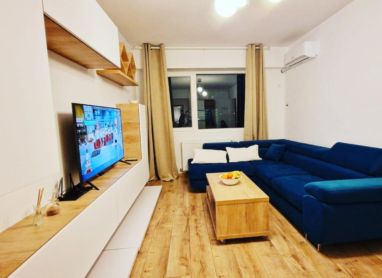 Lux & Confort - Apartament 3 Camere Boekarest Buitenkant foto